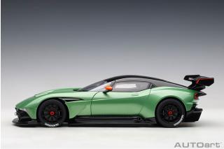 ASTON MARTIN VULCAN 2015 (APPLE TREE GREEN METALLIC) (COMPOSITE MODEL/FULL OPENINGS) AUTOart 1:18